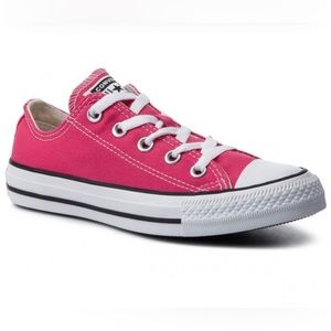 Girls unisex pink converse low top size 1 US 13.5 UK hot pink